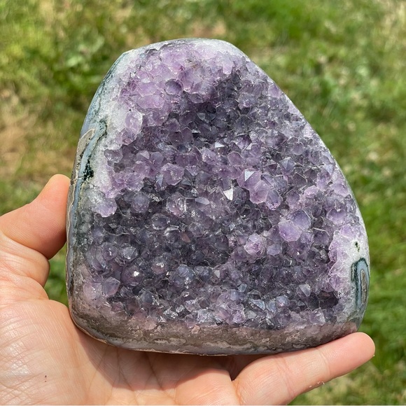 Light Amethyst Cut Base Crystal with Banding - Picture 1 of 8